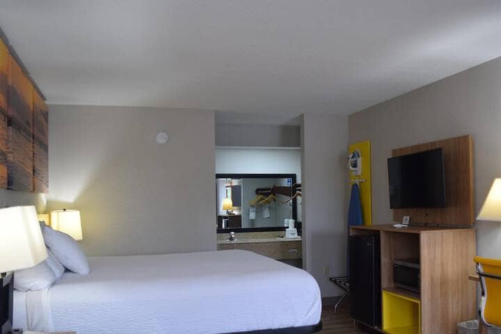 Room 14 of 23