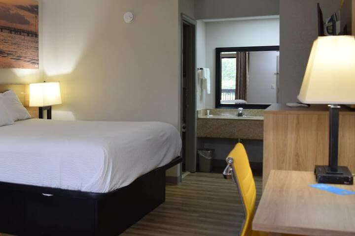 Room 7 of 23