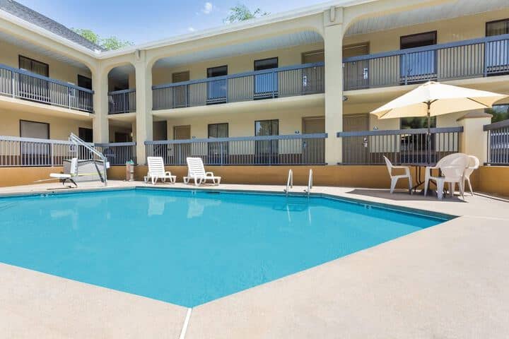 Pool 20 of 23